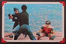 Front and back of cards number 22 and 37 of the Topps Riddlers Riddle set